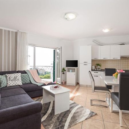 Summer Breeze Apartment With A Pool Opatija Luaran gambar