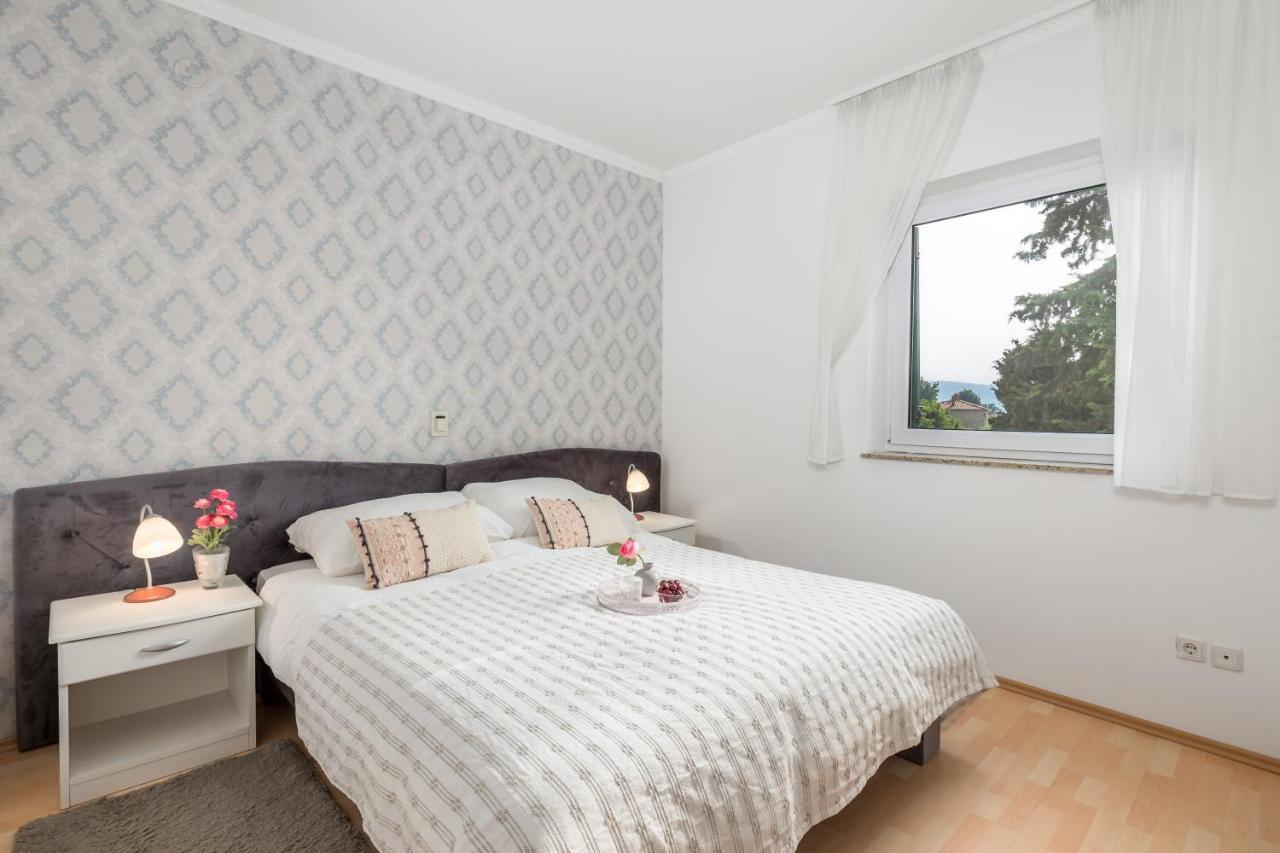 Summer Breeze Apartment With A Pool Opatija Luaran gambar